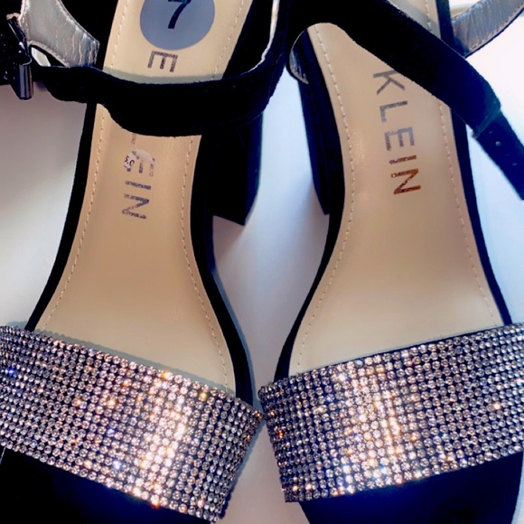 Calvin KleinRhinestone thick heeled size 7 women’s - Picture 1 of 8